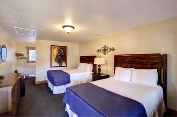 Others 5, Beaver Creek Lodge, Cache