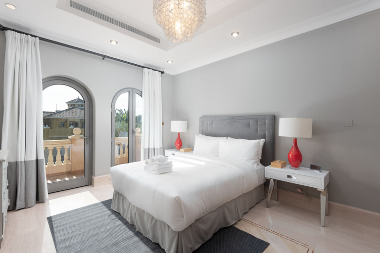 Bedroom 2, Maison Privee - Palm Jumeirah Beach Front XL Villa w/Prvt Pool, Dubai