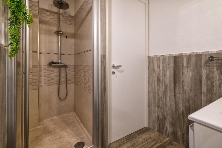 Bathroom 4, Le Palme's Apartment, Olbia-Tempio