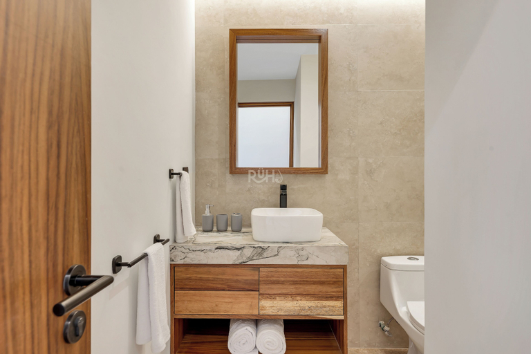Bathroom 5, Ixuh Ocean Front 5 Ave Playa del Carmen, Cozumel