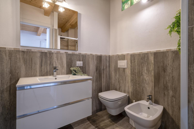 Bathroom 2, Le Palme's Apartment, Olbia-Tempio