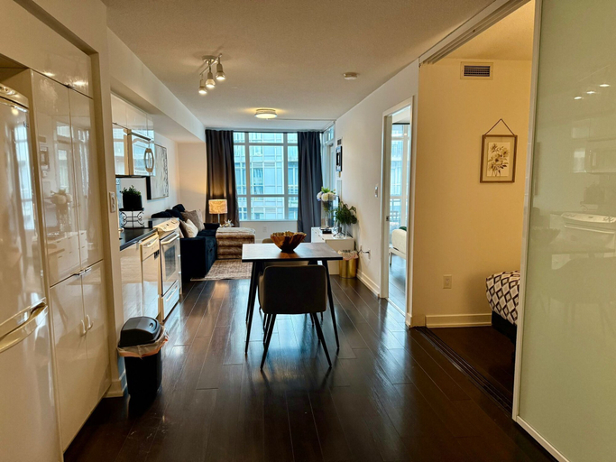 Interior, West One Stay, Toronto