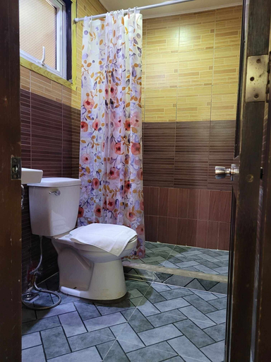 Bathroom 4, La Bella Casa de Boracay, Malay