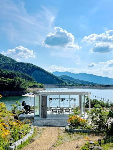 Others 4, Jinan Lake Pension, Jinan