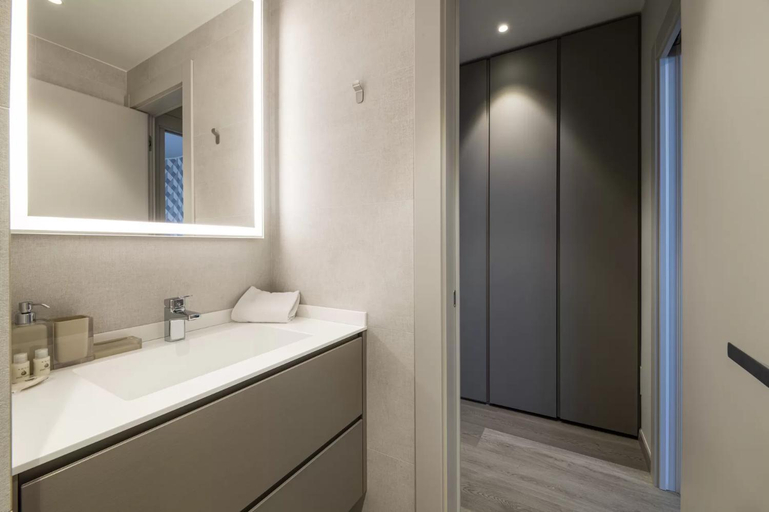Bathroom 4, DHOME Pantano - Velasca Tower Apartments, Milano