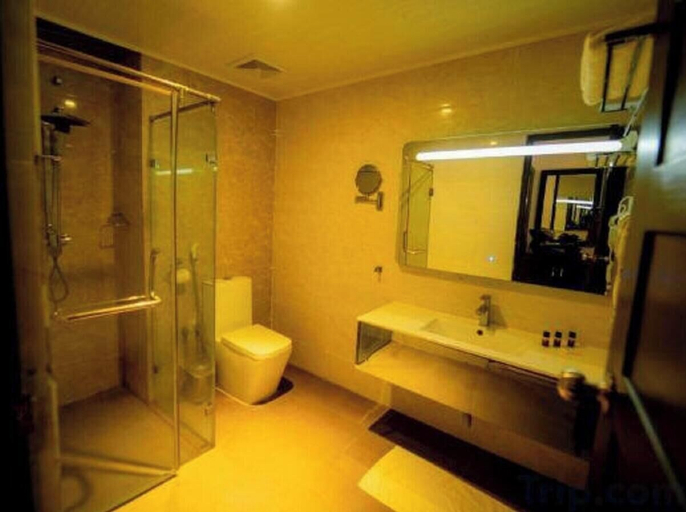 Bathroom 2, T B R S By Platinum Hotels, Trincomalee Town and Gravets