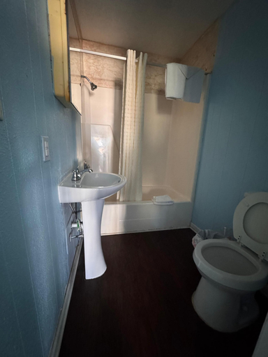 Bathroom 3, CMI Hotel 1935 Myrtle Beach SC, Horry