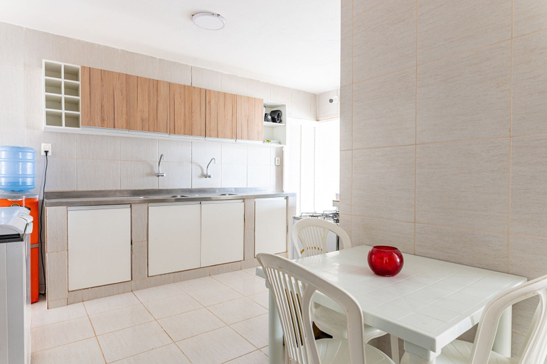 Dining 4, Bela Casa-3Qrts-Piscina Privada-145M, Tamandaré