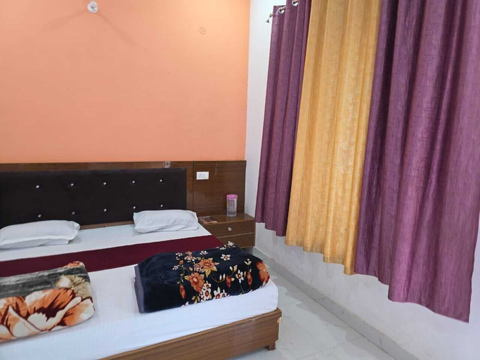 Room 3, Hotel Moon Rise, Rudraprayag
