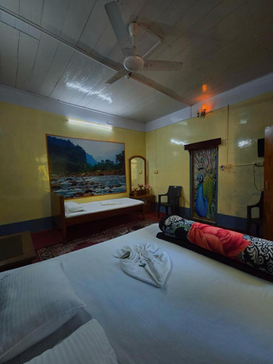 Bedroom 4, Aranya Darshan, Jalpaiguri
