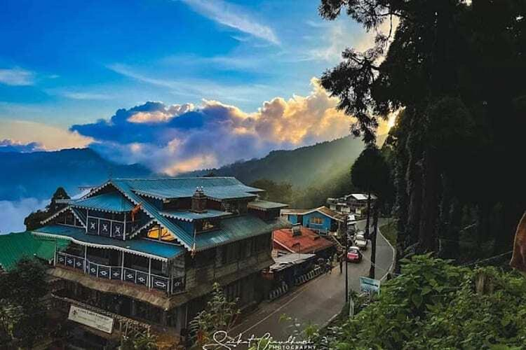 Exterior & Views