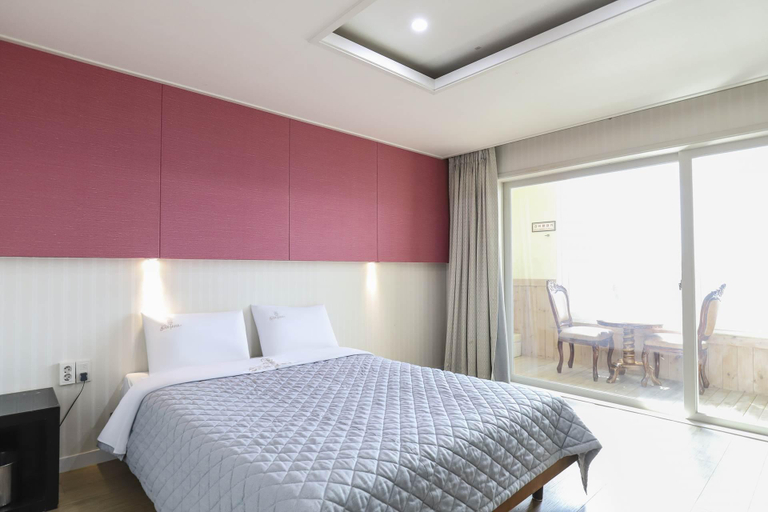 Bedroom 2, Santana Hotel , Boryeong
