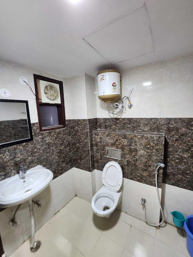 Bathroom, Hotel Yashobhoomi Inn, Delhi