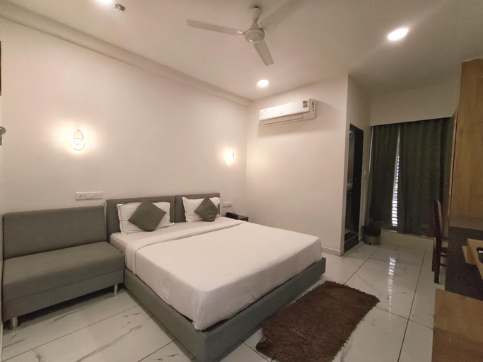 Bedroom 4, HOTEL PARKLANDA, Ahmadabad