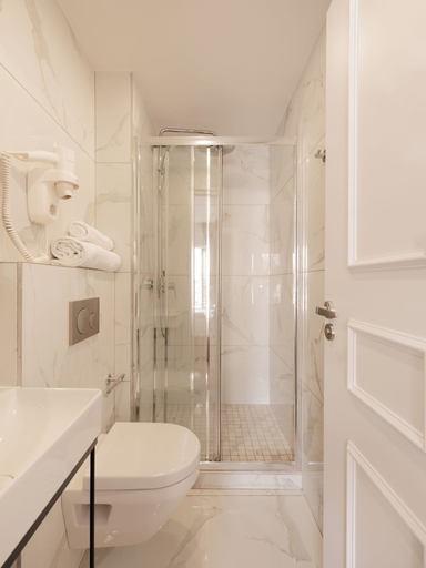 Bathroom 5, Hotel Au Coeur du Haut Marais, Paris