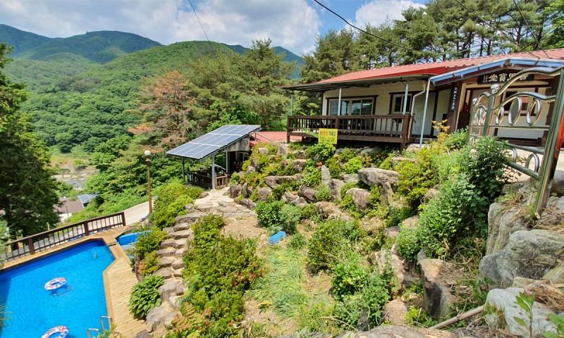 Exterior & Views, Yangsan Woojjalkinde Pension, Miryang