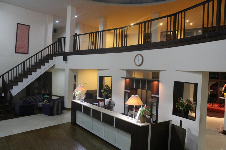 Public Area 5, Mahkota Kayong Hotel Sukadana, North Kayong