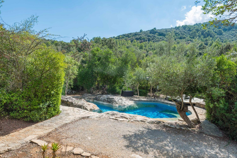 Others 5, CASA DE PIEDRA, Baleares