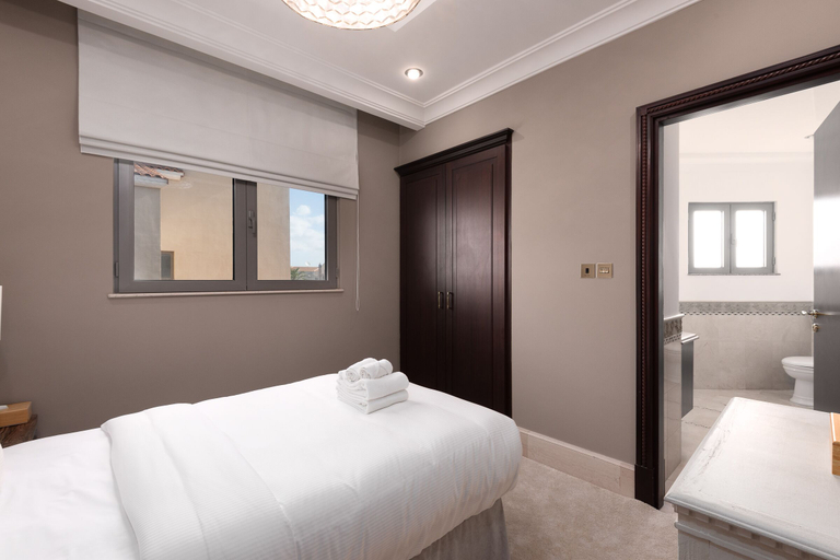 Bedroom 4, Maison Privee - Palm Jumeirah Beach Front XL Villa w/Prvt Pool, Dubai
