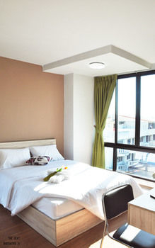 Others 4, The Vert Apartment, Bang Khen