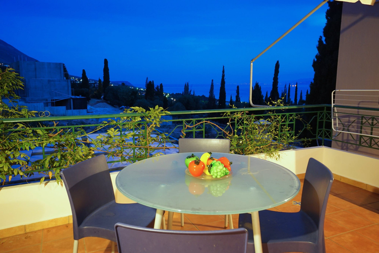Outdoor dining 2, Felix Residence & Lucia Simona Villas, Ionian Islands