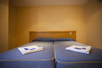 Guestroom 2, Hotel El Álamo, Madrid