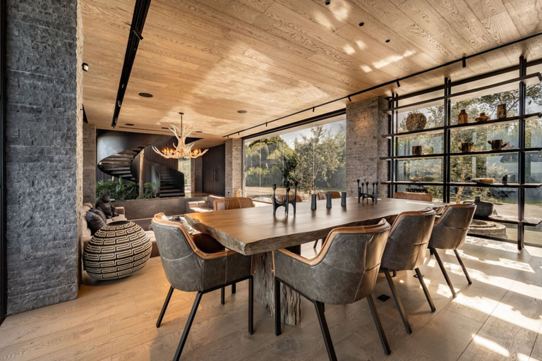 Room 4, Ultra Luxury Villa With Unique Lake View, Retiro