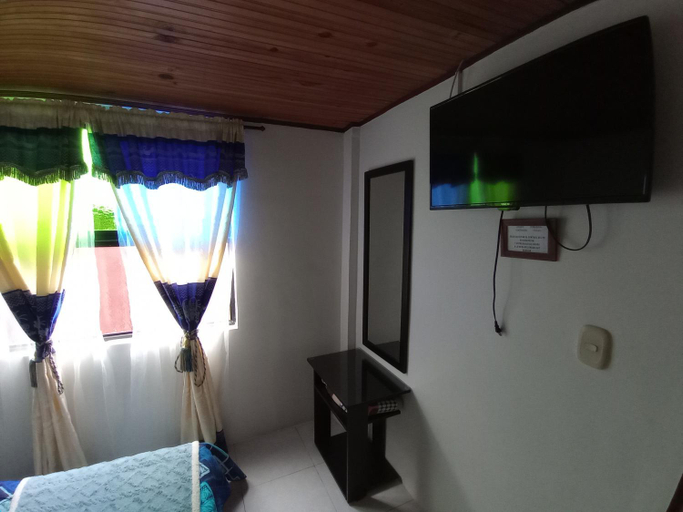 Bedroom 2, Yerbabuena Hostel Filandia, Filandia