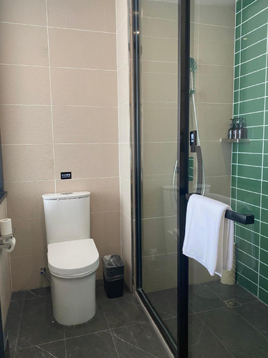 Bathroom 5, GreenTree Inn Nantong Haian Kaifa District Express Hotel, Nantong
