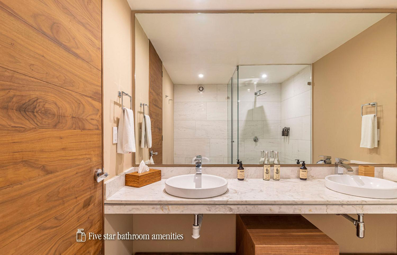 Bathroom 4, Horacio by Kukun, Naucalpan de Juárez
