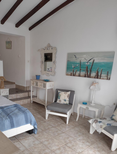 Bedroom, Alexia Studios, Thessaly