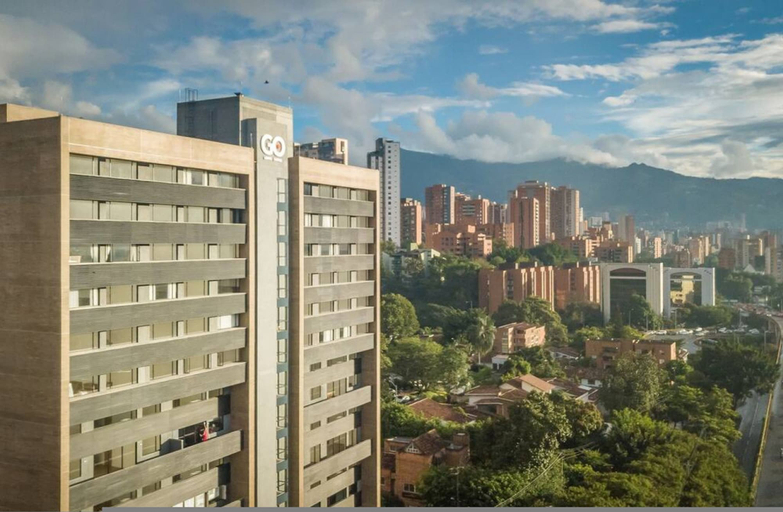 Room 5, Go Living Suites - 1204, Medellín