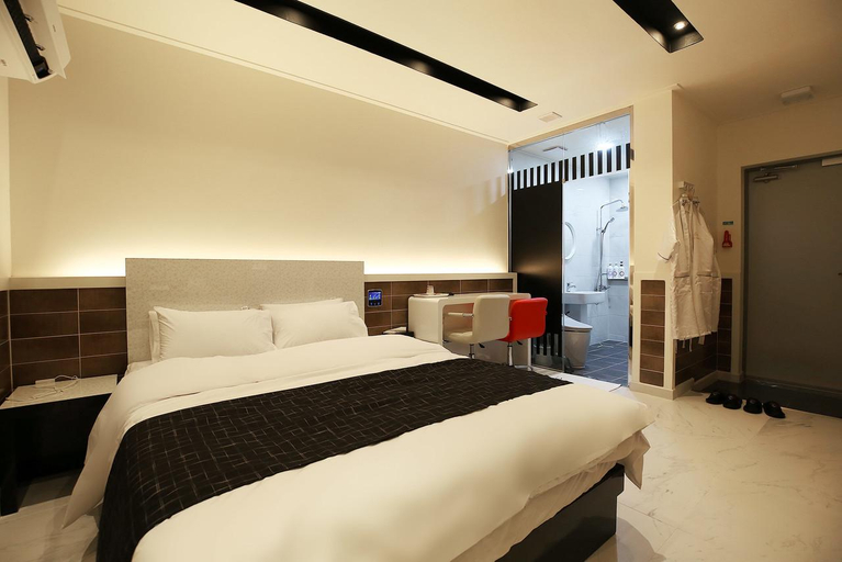 Bedroom 3, Jun Self Check-in Motel, Boryeong