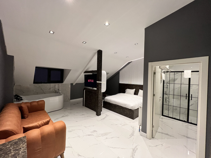 Others 3, Bala Hotel, Gebze