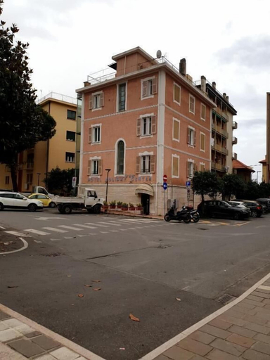 Exterior & Views 2, piccolo hotel holiday center, Savona