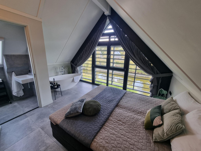 Bedroom 3, Private Jetty  Modern Comfort, Gaasterlân-Sleat