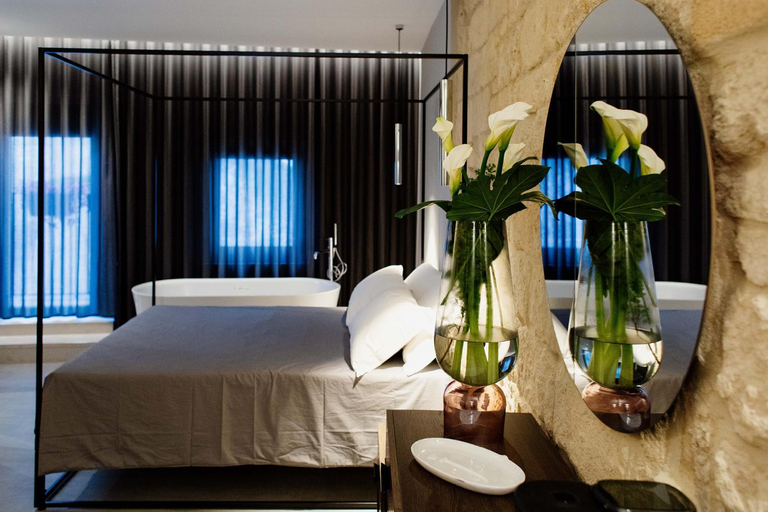 Others 4, Nicanto Rooms, Taranto