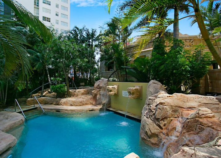 Pool 5, Sun City - Private Apartments, Gold Coast