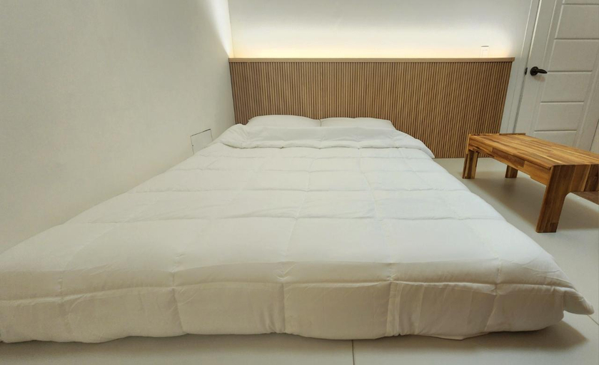 Bedroom 2, Boryeong (Daecheon) Thetis Hotel, Boryeong