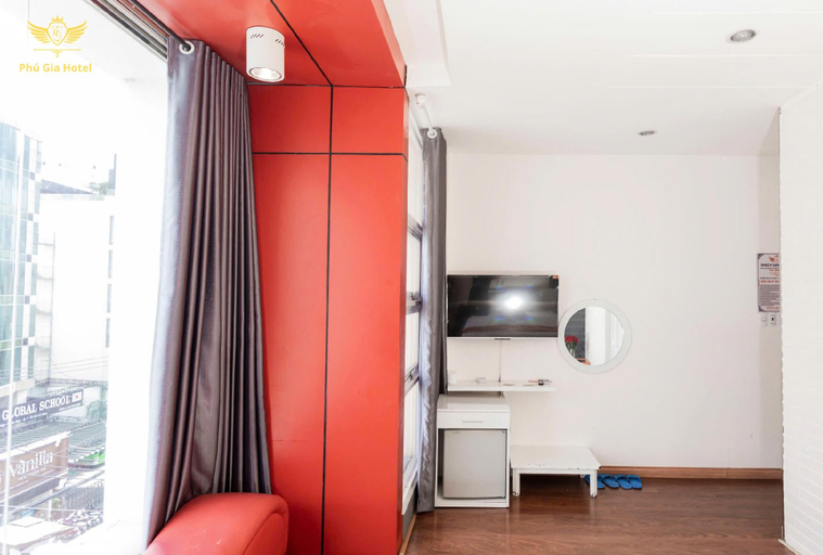 Others 5, Phu Gia Hotel 563 Nguyen Thi Thap, District 7