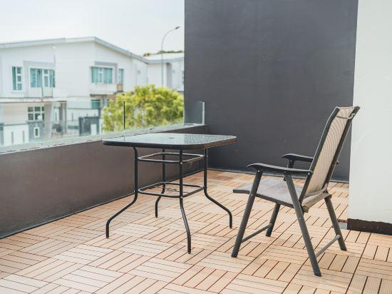 4, d'Lux 6BR16-25px Pool BBQ NetFlx HotPot KTV Mahjon, Kota Tinggi