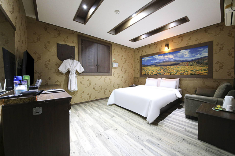 Bedroom 2, Hongseong Joy Motel, Hongseong