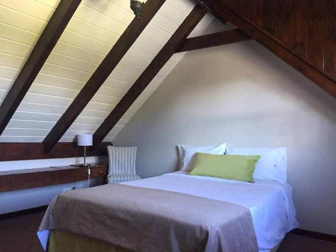 Bedroom 2, Hosteria Las Nieves, Los Lagos