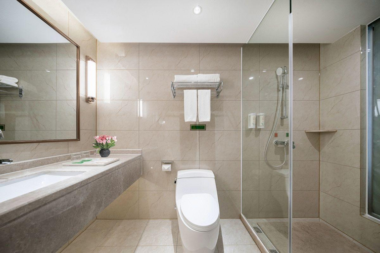 Bathroom 3, Vienna International Hotel Guangxi Baise Leye, Baise