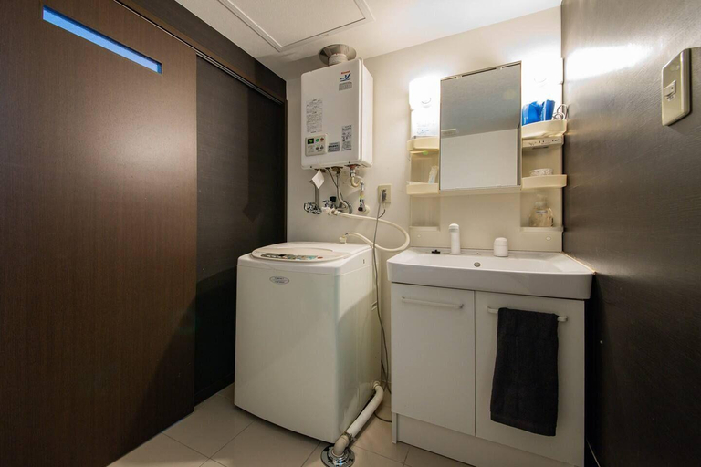 Bathroom 3, BLUE, Sapporo