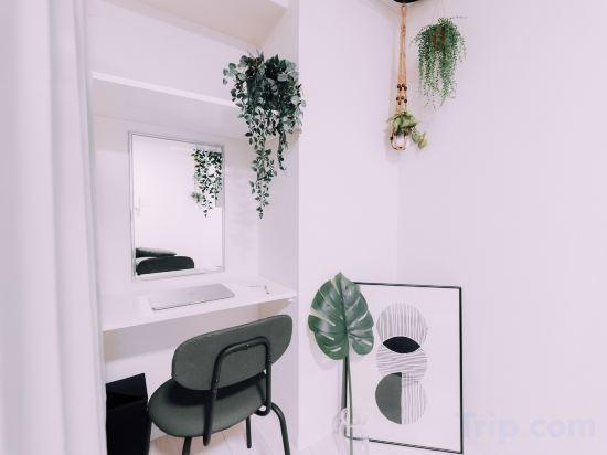 1, Minimalist Loft 8: Namba Compact Studio & 24/7 Gym, Osaka