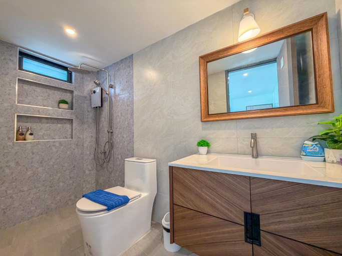 Bathroom 4, Pailay Beachfront Villa Cha-Am, Cha-Am