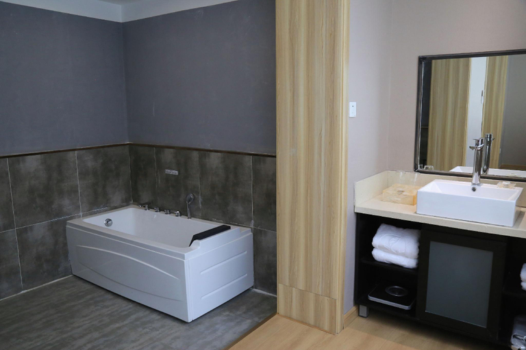 Bathroom 3, Nayuan Hotel, Changzhi