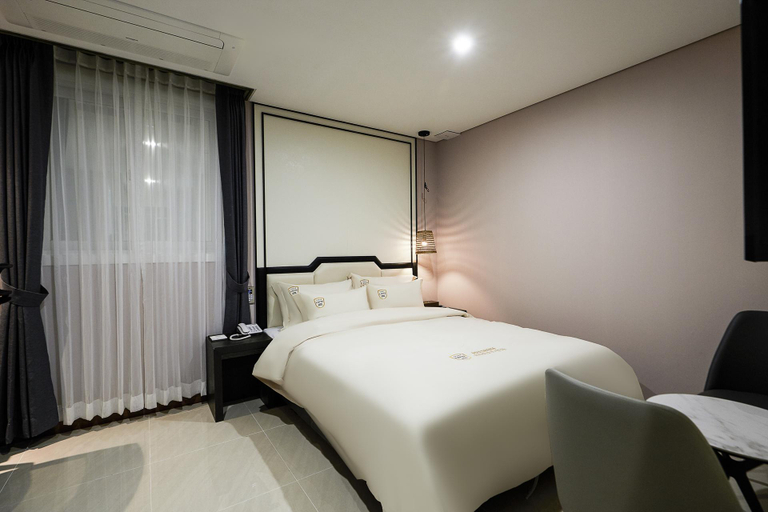 Bedroom 2, Yangju Latte Drive-In Hotel, Yangju