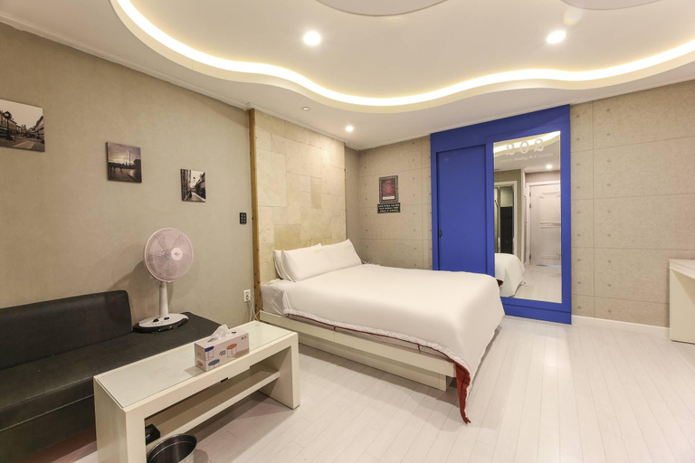 Bedroom 2, Gimcheon Healing Self check-in Motel, Gimcheon
